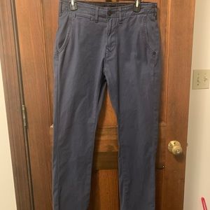Men’s Lucky Brand 410 Athletic Chino- size 30